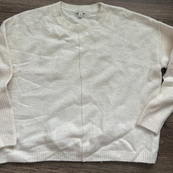 LEGENDARY OUTFITTERS Beige Long Sleeve Boxy Cropped Pullover Sweater Size XL - Picture 4 of 16
